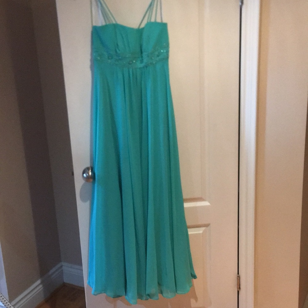 David’s bridal dress size 4